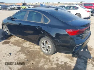 2021 Kia Forte LXS с VIN 3KPF24ADXME355848, выставлен на аукционе IAAI как лот 42248749 с пробегом 52 698 миль миль и . История ставок и продаж доступна на DreamBid. Изображение 3.