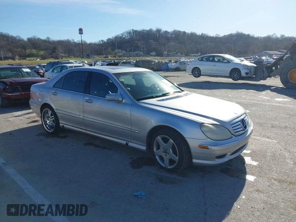 2001 Mercedes-Benz S-Class 6.0L with VIN WDBNG78J61A137932, listed as a IAAI auction lot 41134529 with 1 mi miles. Bid and sale history available at carsss.com. Image 1.