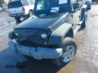 2018 Jeep Wrangler JK Unlimited Sport with VIN 1C4BJWDG3JL829130, listed as a IAAI auction lot 41554884 with 109,745 mi miles. Bid and sale history available at carsss.com. Image 6.
