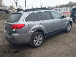 2010 Subaru Outback Premium All-Weather Anniversary с VIN 4S4BRBCC2A3385279, выставлен на аукционе IAAI как лот 41985735 с пробегом 156 362 миль миль и . История ставок и продаж доступна на DreamBid. Изображение 4.