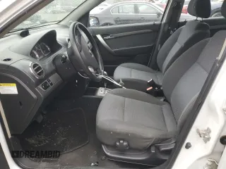 2008 Chevrolet Aveo LT z VIN KL1TG56608B263677, wystawiony jako Copart lot #44495655 z przebiegiem 131 918 mil mil oraz Szkoda całkowita • Salvage title. Historia ofert i sprzedaży dostępna na DreamBid. Obrazek 7.