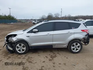 2016 Ford Escape SE with VIN 1FMCU9G94GUC06902, listed as a IAAI auction lot 41432640 with 200,575 mi miles. Bid and sale history available at carsss.com. Image 15.