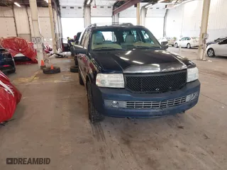 2007 Lincoln Navigator with VIN 5LMFU28597LJ00335, listed as a IAAI auction lot 41291436 with 131,938 mi miles. Bid and sale history available at carsss.com. Image 1.