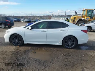 2018 Acura TLX w/A-SPEC Pkg with VIN 19UUB3F61JA000384, listed as a IAAI auction lot 41452595 with 36,139 mi miles. Bid and sale history available at carsss.com. Image 13.