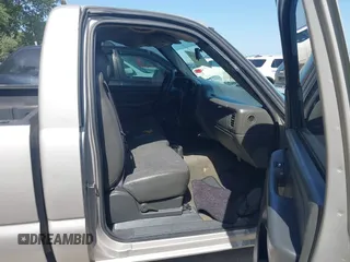 2005 Chevrolet Silverado 1500 Work Truck с VIN 1GCEC14V05Z315117, выставлен на аукционе IAAI как лот 42785670 с пробегом 311 086 миль миль и . История ставок и продаж доступна на DreamBid. Изображение 5.