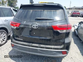2018 Toyota Highlander LE with VIN 5TDZZRFH5JS284982, listed as a IAAI auction lot 42218539 with 76,868 mi miles and . Bid and sale history available at DreamBid. Image 17.