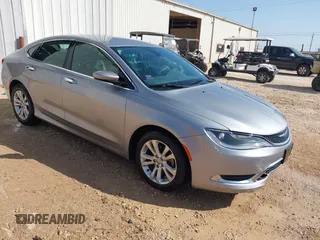 2015 Chrysler 200 Limited with VIN 1C3CCCABXFN621784, listed as a IAAI auction lot 41914473 with 117,313 mi miles. Bid and sale history available at carsss.com. Image 1.