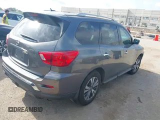 2017 Nissan Pathfinder SV z VIN 5N1DR2MN2HC611842, wystawiony jako IAAI lot #42535832 z przebiegiem 154 908 mil mil oraz . Historia ofert i sprzedaży dostępna na DreamBid. Obrazek 4.