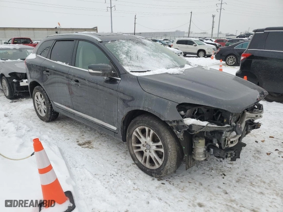2016 Volvo XC60 T5 Premier with VIN YV4612RK5G2795873, listed as a Copart auction lot 41650255 with 0 mi miles and Salvage Title. Bid and sale history available at carsss.com. Image 4.