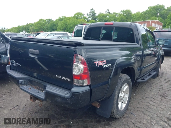 2009 Toyota Tacoma z VIN 5TEUU42N29Z595971, wystawiony jako IAAI lot #42341508 z przebiegiem 146 814 mil mil oraz . Historia ofert i sprzedaży dostępna na DreamBid. Obrazek 4.