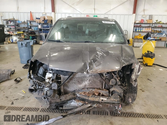 2017 Dodge Grand Caravan GT with VIN 2C4RDGEG8HR671959, listed as a Copart auction lot 42747575 with 153,040 mi miles and Non Repairable. Bid and sale history available at DreamBid. Image 5.