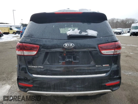 2016 Kia Sorento SXL z VIN 5XYPKDA15GG038139, wystawiony jako Copart lot #44463035 z przebiegiem 111 486 mil mil oraz Szkoda całkowita • Salvage title. Historia ofert i sprzedaży dostępna na DreamBid. Obrazek 6.