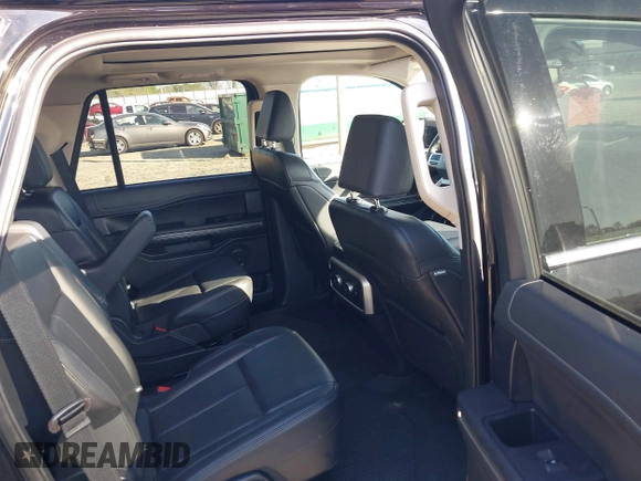 2022 Ford Expedition XLT with VIN 1FMJU1JT7NEA28536, listed as a IAAI auction lot 42062746 with 47,888 mi miles and . Bid and sale history available at DreamBid. Image 8.