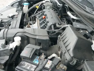 2020 Honda HR-V LX z VIN 3CZRU6H36LG701892, wystawiony jako IAAI lot #43007826 z przebiegiem 137 503 mil mil oraz . Historia ofert i sprzedaży dostępna na DreamBid. Obrazek 19.