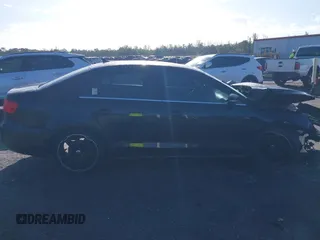 2011 Volkswagen Jetta SEL z VIN 3VWLX7AJ4BM335798, wystawiony jako IAAI lot #41664073 z przebiegiem 209 080 mil mil oraz . Historia ofert i sprzedaży dostępna na DreamBid. Obrazek 13.