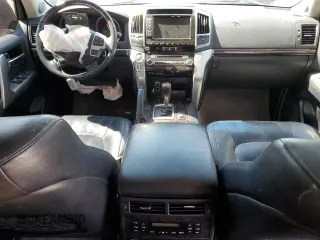 2013 Toyota Land Cruiser with VIN JTMHY7AJ6D4010154, listed as a Copart auction lot 72813284 with 131,863 mi miles and Salvage Title. Bid and sale history available at carsss.com. Image 8.
