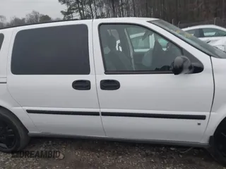 2007 Chevrolet Uplander LS Fleet with VIN 1GNDV23127D152522, listed as a IAAI auction lot 41301034 with 136,988 mi miles. Bid and sale history available at carsss.com. Image 12.