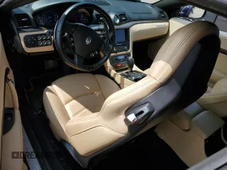 2016 Maserati GranTurismo MC z VIN ZAM45VLA0G0182115, wystawiony jako Copart lot #58945525 z przebiegiem Nie podano mil oraz Szkoda całkowita • Salvage title. Historia ofert i sprzedaży dostępna na DreamBid. Obrazek 8.