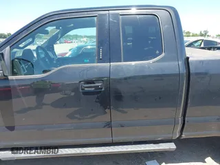2015 Ford F-150 XLT with VIN 1FTFX1EF1FFC06037, listed as a IAAI auction lot 42525664 with 269,216 mi miles and . Bid and sale history available at DreamBid. Image 14.