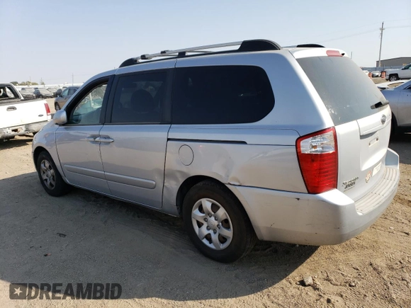 2008 Kia Sedona LX with VIN KNDMB233086244270, listed as a Copart auction lot 75109174 with 328,438 mi miles and Clean Title. Bid and sale history available at carsss.com. Image 2.