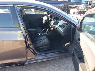 2020 Acura ILX Premium с VIN 19UDE2F70LA011115, выставлен на аукционе IAAI как лот 41328261 с пробегом 111 957 миль миль и . История ставок и продаж доступна на DreamBid. Изображение 5.