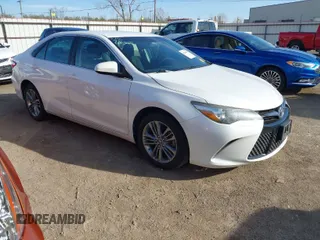 2017 Toyota Camry XLE with VIN 4T1BF1FK2HU315596, listed as a IAAI auction lot 41864814 with 122,448 mi miles. Bid and sale history available at carsss.com. Image 1.
