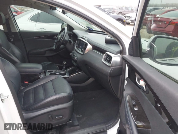 2018 Kia Sorento EX with VIN 5XYPH4A51JG410598, listed as a IAAI auction lot 41522198 with 120,691 mi miles and . Bid and sale history available at DreamBid. Image 5.