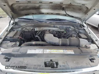 2000 Ford F-150 XL with VIN 1FTRX17W2YNA88695, listed as a IAAI auction lot 41840790 with 1 mi miles. Bid and sale history available at carsss.com. Image 10.