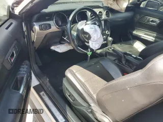2020 Ford Mustang EcoBoost z VIN 1FATP8UH5L5137682, wystawiony jako Copart lot #53795485 z przebiegiem 89 739 mil mil oraz Szkoda całkowita • Salvage title. Historia ofert i sprzedaży dostępna na DreamBid. Obrazek 8.