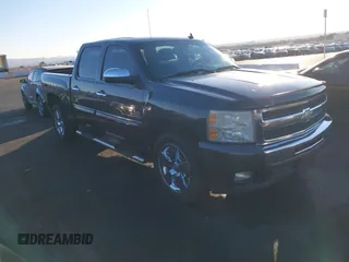 2011 Chevrolet Silverado 1500 LT with VIN 3GCPCSE07BG209387, listed as a IAAI auction lot 41479051 with 151,211 mi miles. Bid and sale history available at carsss.com. Image 1.