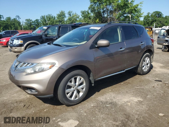 2014 Nissan Murano SV z VIN JN8AZ1MU1EW413485, wystawiony jako Copart lot #60904105 z przebiegiem 139 821 mil mil oraz Czysty tytuł • Clean title. Historia ofert i sprzedaży dostępna na DreamBid. Obrazek 1.