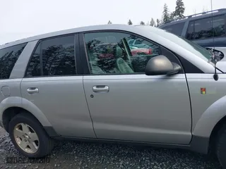 2004 Saturn VUE V6 with VIN 5GZCZ63424S857031, listed as a IAAI auction lot 41756123 with 126,475 mi miles. Bid and sale history available at carsss.com. Image 13.