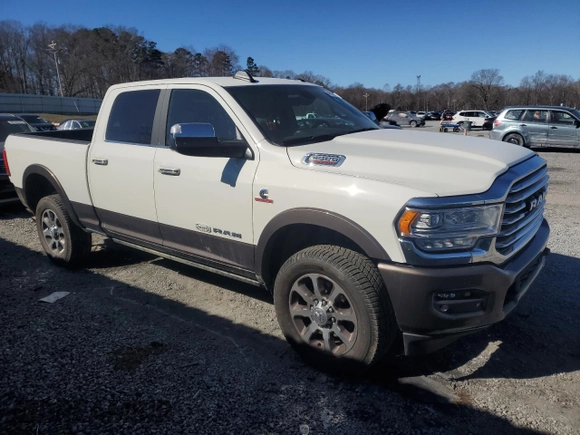 2022 Ram 2500 Longhorn z VIN 3C6UR5GL6NG131450, wystawiony jako Copart lot #46022085 z przebiegiem 63 301 mil mil oraz Szkoda całkowita • Salvage title. Historia ofert i sprzedaży dostępna na DreamBid. Obrazek 4.