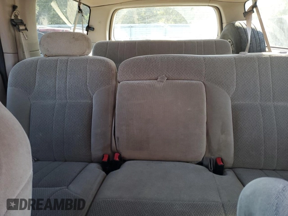 2001 Ford Excursion XLT with VIN 1FMNU41S91EB00633, listed as a Copart auction lot 82747134 with 334,564 mi miles and Salvage Title. Bid and sale history available at DreamBid. Image 10.