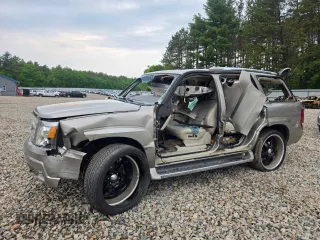 2002 Cadillac Escalade z VIN 1GYEK63N12R102443, wystawiony jako Copart lot #53134135 z przebiegiem 241 389 mil mil oraz Nie do naprawy • Non repairable. Historia ofert i sprzedaży dostępna na DreamBid. Obrazek 1.