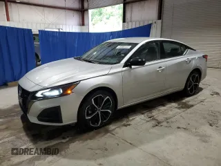 2024 Nissan Altima SR z VIN 1N4BL4CV3RN391035, wystawiony jako Copart lot #58418805 z przebiegiem 24 571 mil mil oraz Czysty tytuł • Clean title. Historia ofert i sprzedaży dostępna na DreamBid. Obrazek 1.