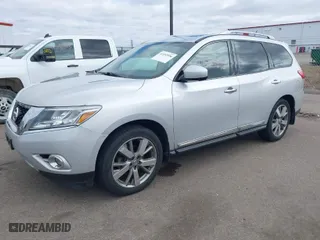 2013 Nissan Pathfinder SL with VIN 5N1AR2MM3DC644207, listed as a IAAI auction lot 41953936 with 160,653 mi miles. Bid and sale history available at carsss.com. Image 2.