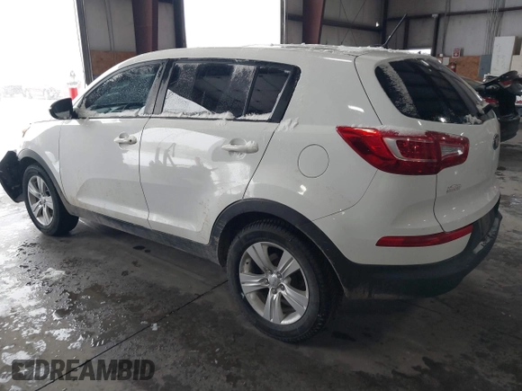 2013 Kia Sportage LX z VIN KNDPBCA28D7356137, wystawiony jako IAAI lot #41577243 z przebiegiem 141 985 mil mil oraz . Historia ofert i sprzedaży dostępna na DreamBid. Obrazek 3.