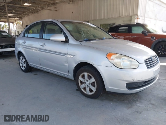 2007 Hyundai Accent GLS with VIN KMHCN46C27U138872, listed as a IAAI auction lot 42144670 with 81,260 mi miles. Bid and sale history available at carsss.com. Image 1.