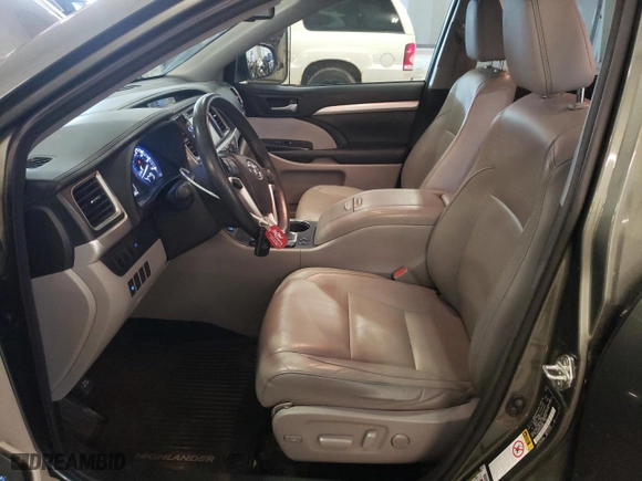 2014 Toyota Highlander XLE with VIN 5TDJKRFH1ES038809, listed as a Copart auction lot 54033525 with 115,730 mi miles and Salvage Title. Bid and sale history available at carsss.com. Image 7.