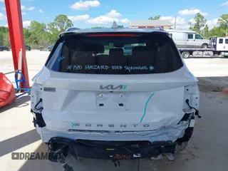 2022 Kia Sorento S with VIN 5XYRL4LC5NG150859, listed as a IAAI auction lot 41648364 with 57,911 mi miles. Bid and sale history available at carsss.com. Image 17.