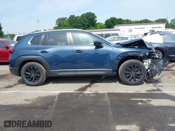 2025 Mazda CX-50 S Preferred with VIN 7MMVABBM1SN346708, listed as a IAAI auction lot 42174230 with 5,650 mi miles and . Bid and sale history available at carsss.com. Image 13.