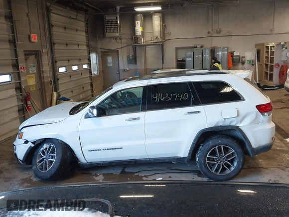 2021 Jeep Grand Cherokee 80th Anniversary with VIN 1C4RJFBG7MC611827, listed as a IAAI auction lot 41631740 with 85,253 mi miles and . Bid and sale history available at DreamBid. Image 15.