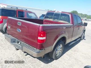 2004 Ford F-150 XL z VIN 1FTPX125X4NB16596, wystawiony jako IAAI lot #42554464 z przebiegiem 199 449 mil mil oraz . Historia ofert i sprzedaży dostępna na DreamBid. Obrazek 4.