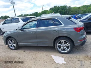 2020 Audi Q3 S line Premium Plus z VIN WA1EECF34L1030072, wystawiony jako IAAI lot #42198776 z przebiegiem 20 362 mil mil oraz . Historia ofert i sprzedaży dostępna na DreamBid. Obrazek 14.