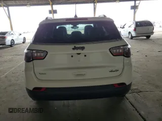 2021 Jeep Compass Latitude z VIN 3C4NJCBB7MT571349, wystawiony jako Copart lot #52329035 z przebiegiem 19 518 mil mil oraz Czysty tytuł • Clean title. Historia ofert i sprzedaży dostępna na DreamBid. Obrazek 7.