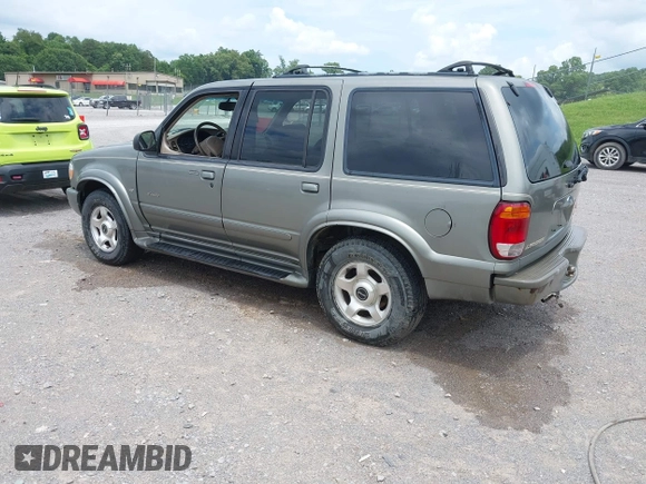 2000 Ford Explorer z VIN 1FMZU85P9YUB30553, wystawiony jako IAAI lot #42503777 z przebiegiem 209 062 mil mil oraz . Historia ofert i sprzedaży dostępna na DreamBid. Obrazek 3.
