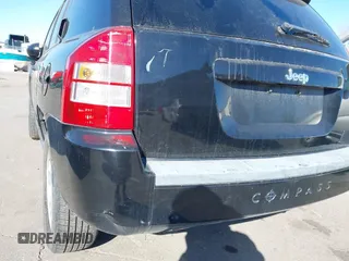 2007 Jeep Compass Sport with VIN 1J8FT470X7D420472, listed as a IAAI auction lot 41358402 with 178,668 mi miles. Bid and sale history available at carsss.com. Image 6.