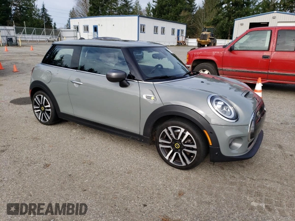 2021 MINI Hardtop Cooper SE with VIN WMWXP3C01M2N89221, listed as a Copart auction lot 79706014 with Not Provided miles and Salvage Title. Bid and sale history available at DreamBid. Image 4.
