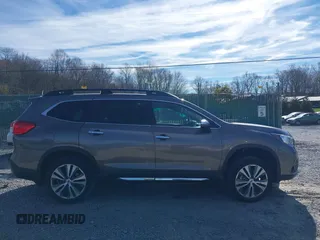 2021 Subaru Ascent Touring with VIN 4S4WMARD3M3427733, listed as a IAAI auction lot 40796488 with 24,756 mi miles. Bid and sale history available at carsss.com. Image 14.